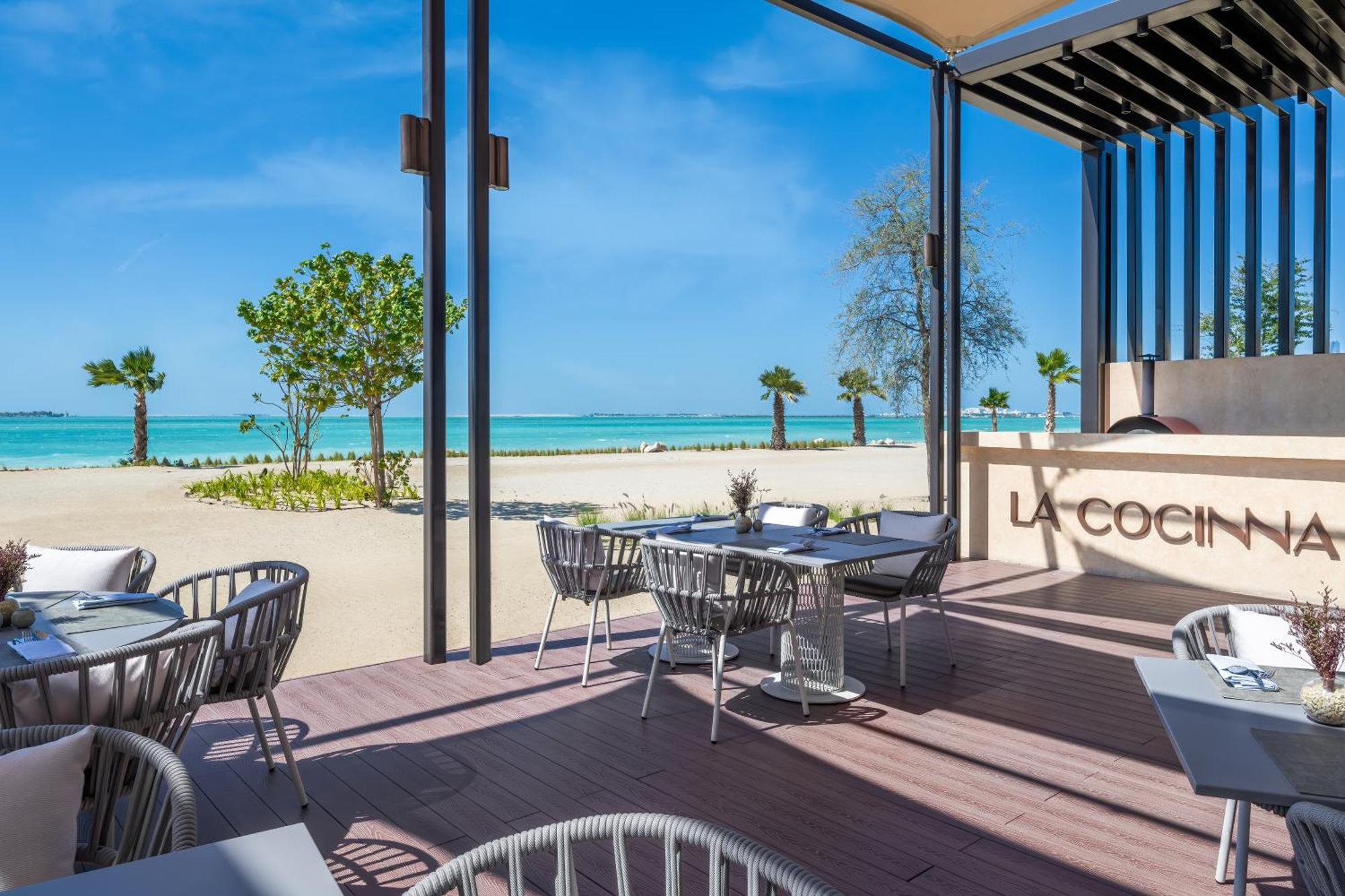 Bab Al Nojoum Hudayriyat Resort *